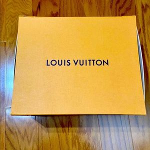 <sold on other device> Louis Vuitton box XL